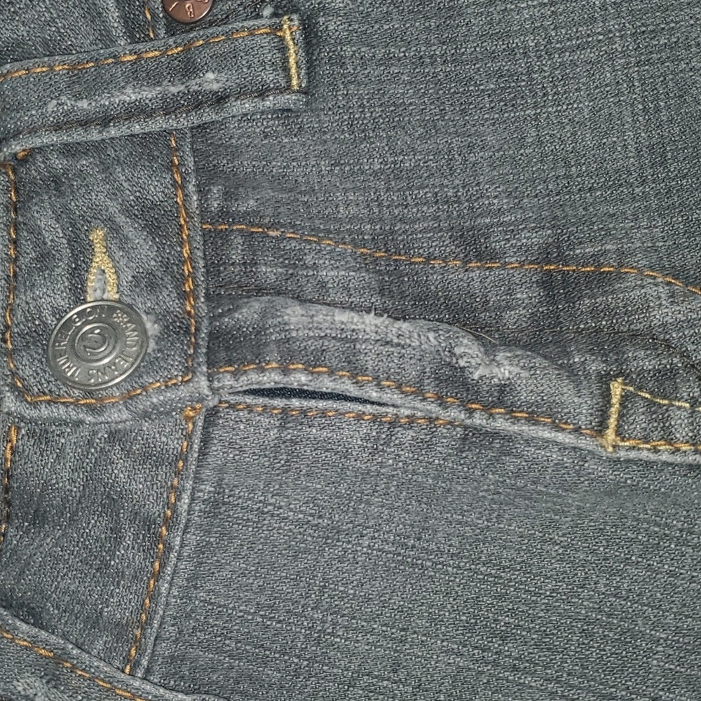 True Religion womens distressed denim shorts - Picture 5 of 16